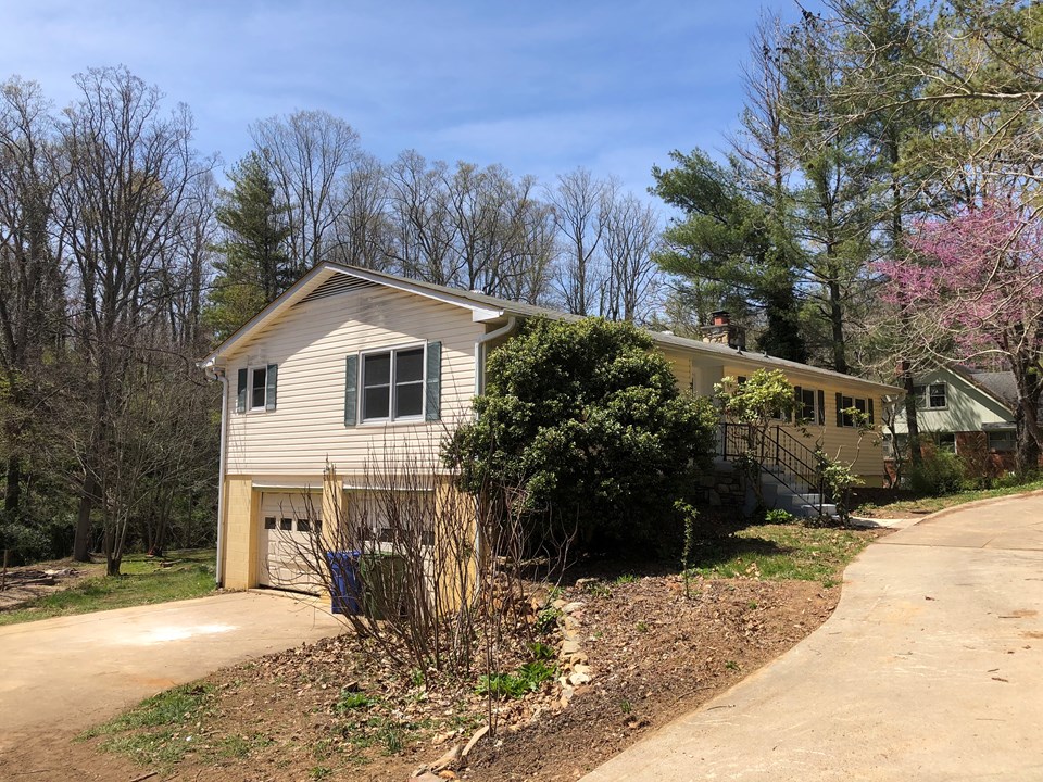 2 West Crabapple Lane